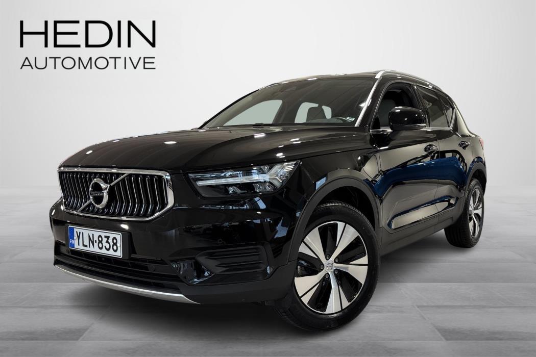VOLVO XC40 2021
