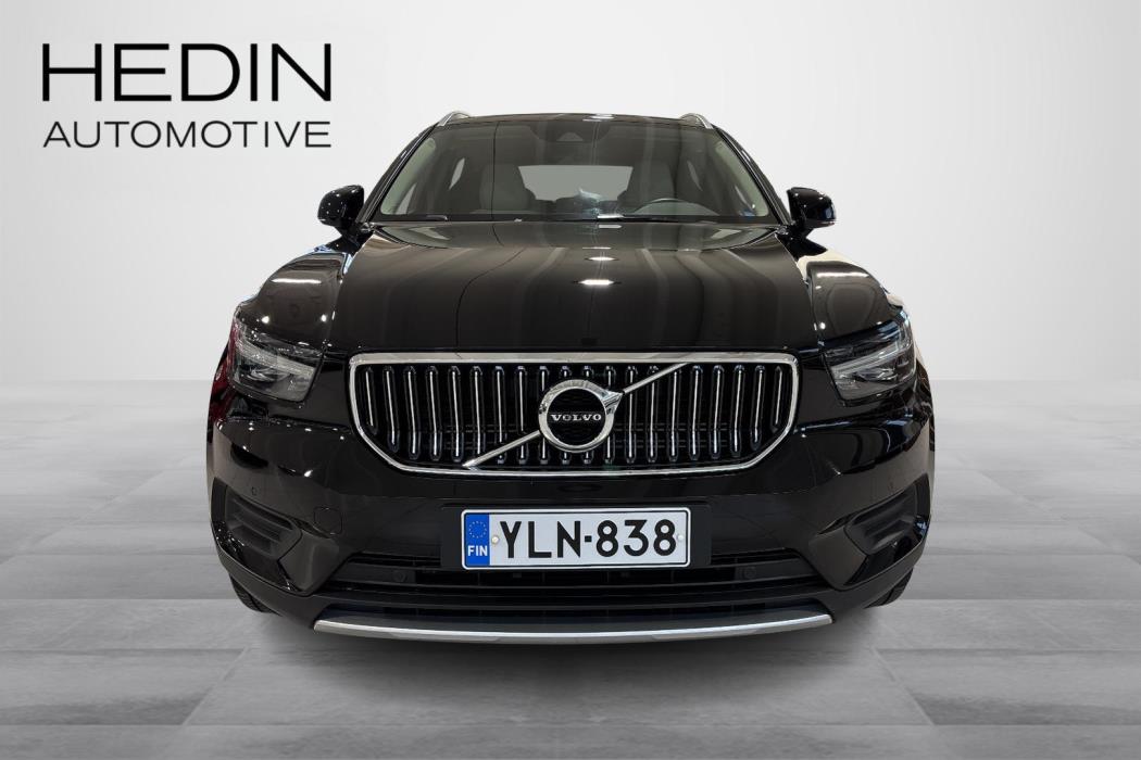 VOLVO XC40 2021