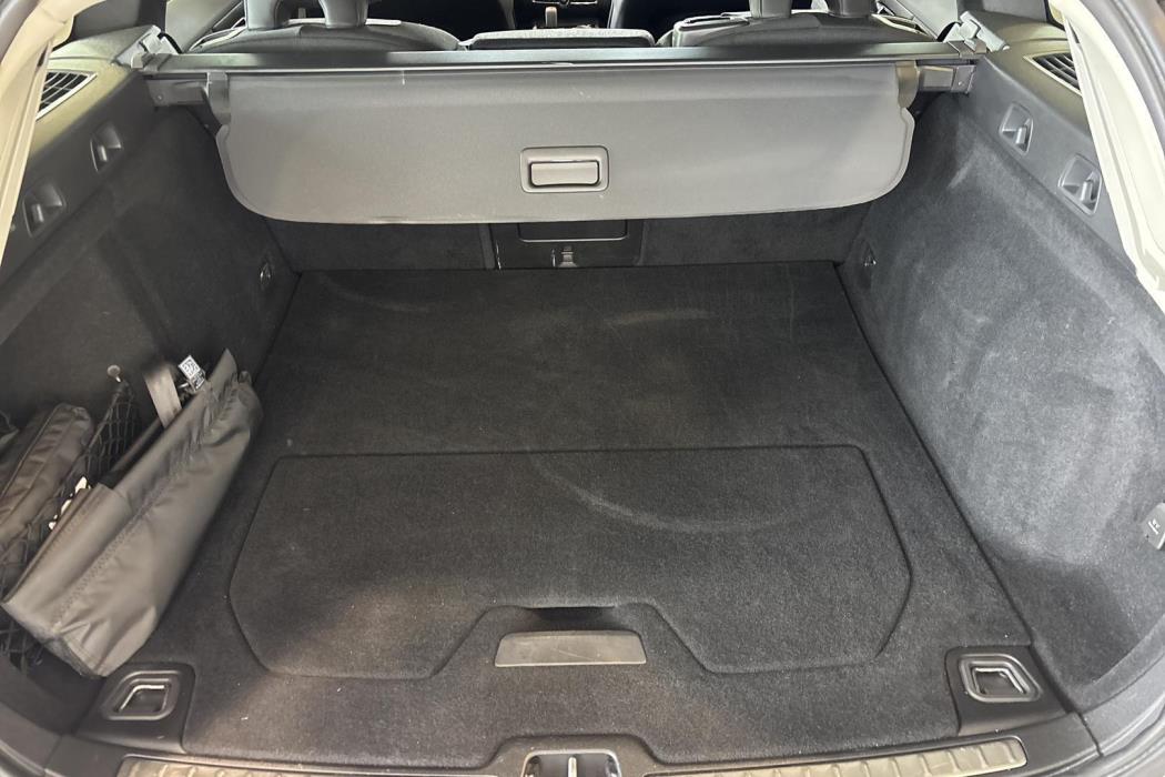 Volvo V60 2023