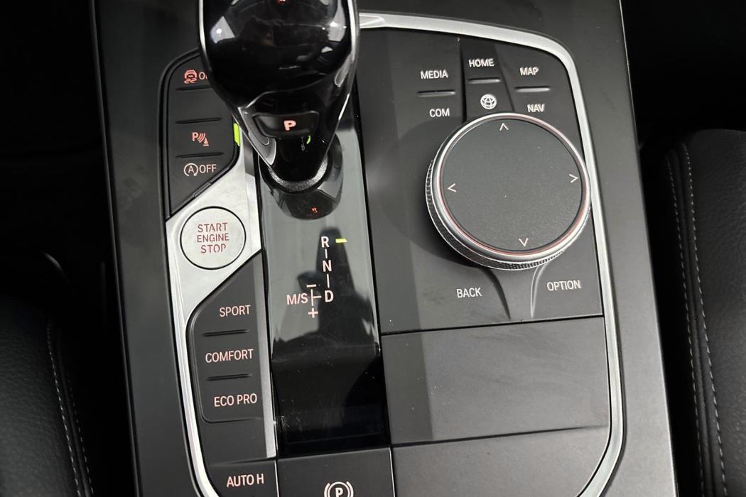 BMW 118 2023