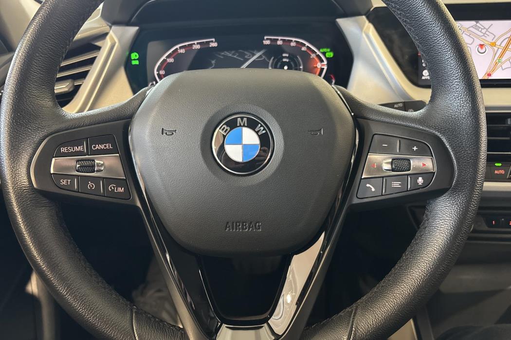 BMW 118 2023