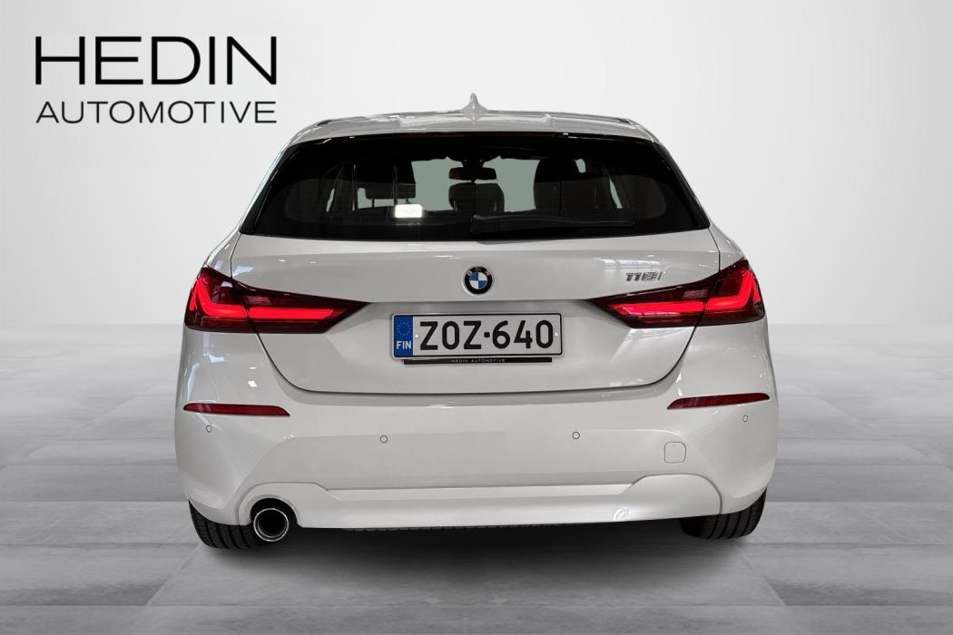 BMW 118 2023