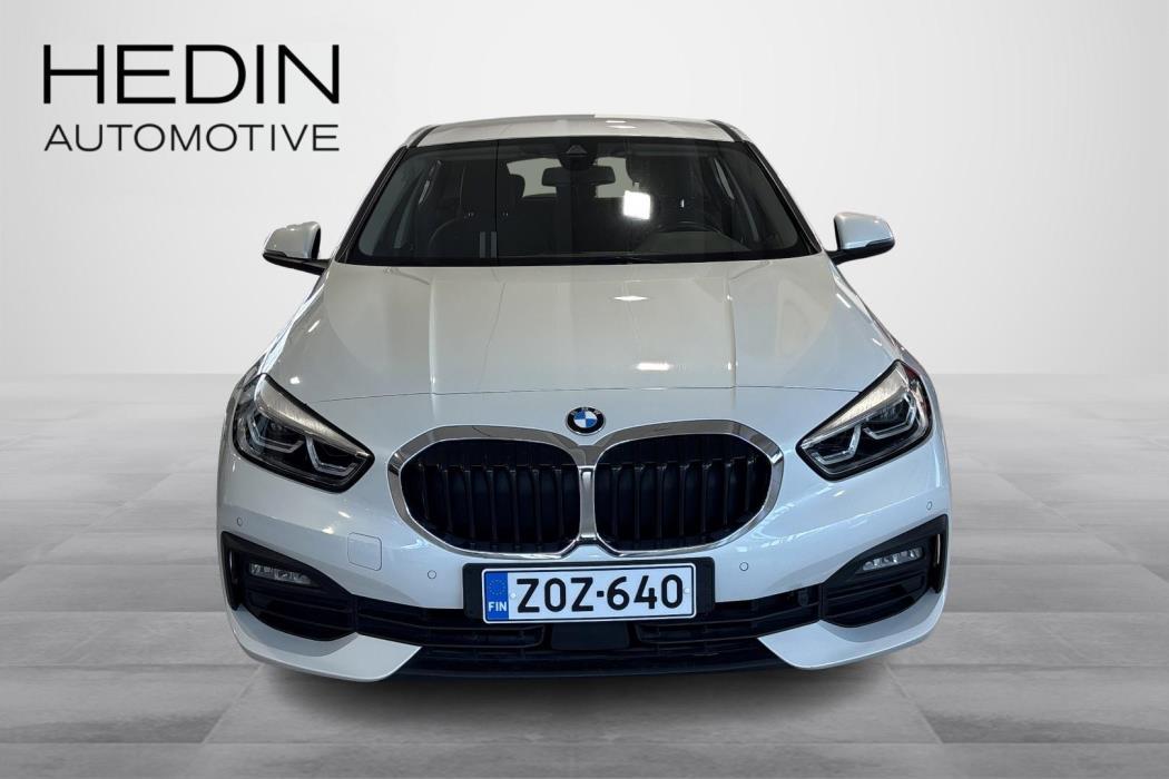 BMW 118 2023