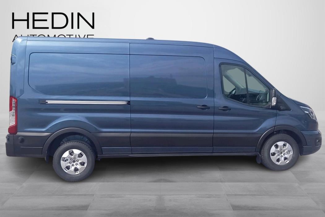 FORD TRANSIT 2025