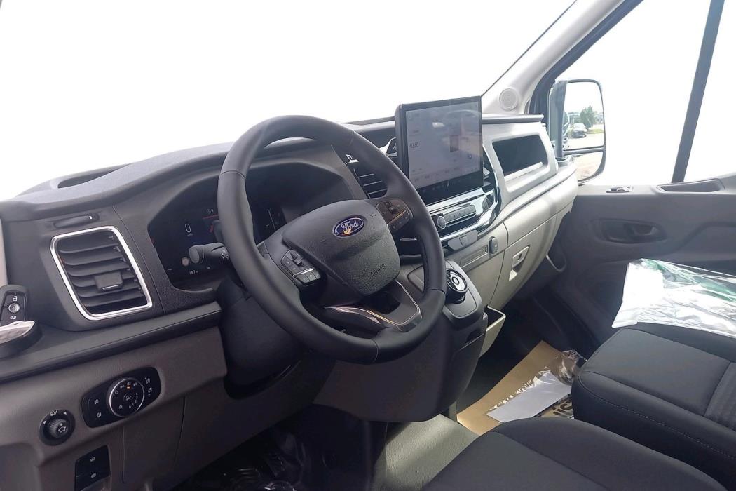 FORD TRANSIT 2025