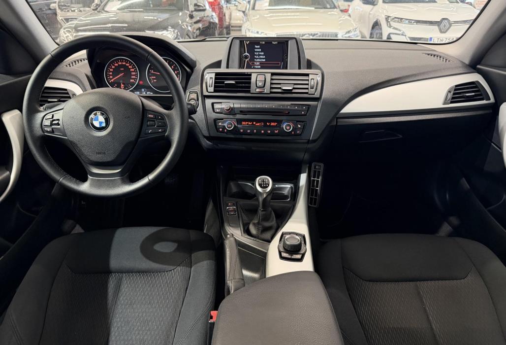 BMW 114 2013