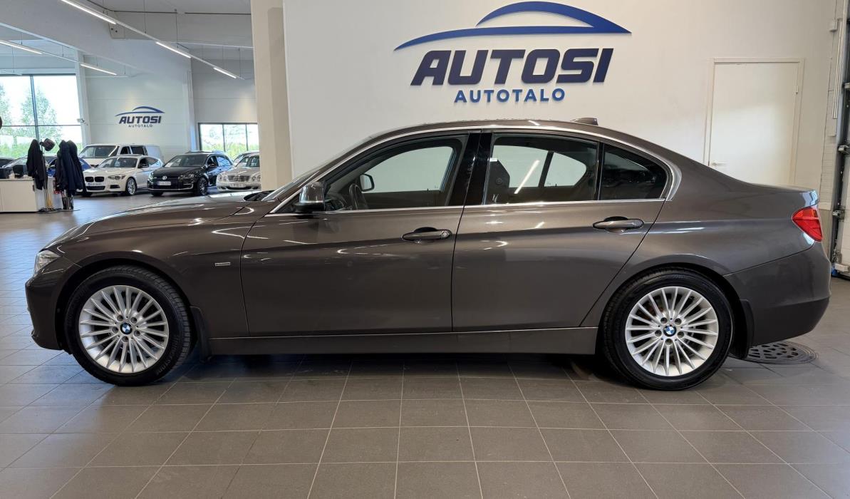 BMW 320 2013