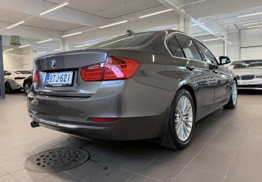 BMW 320 2013
