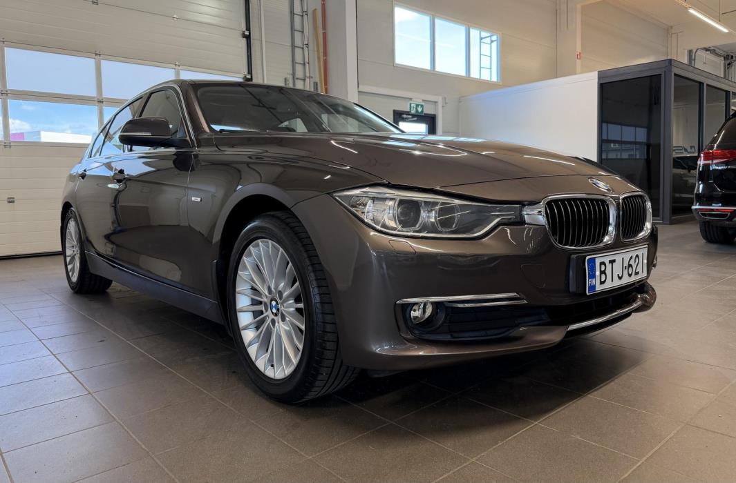 BMW 320 2013