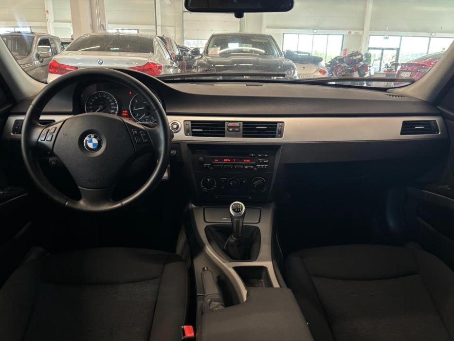 BMW 318 2007