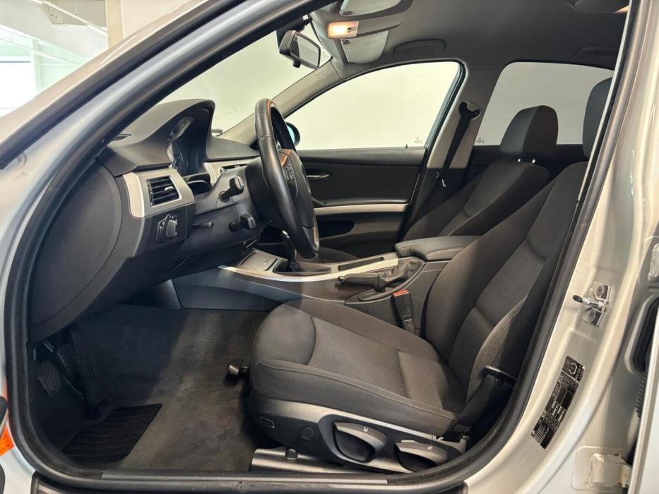 BMW 318 2007