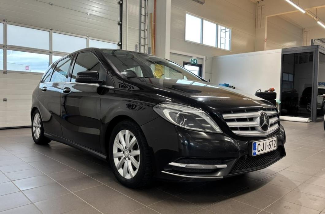 MERCEDES-BENZ B 2014