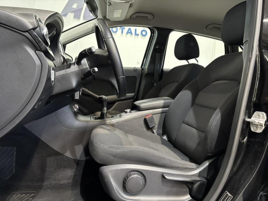 MERCEDES-BENZ B 2014
