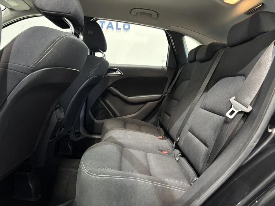 MERCEDES-BENZ B 2014