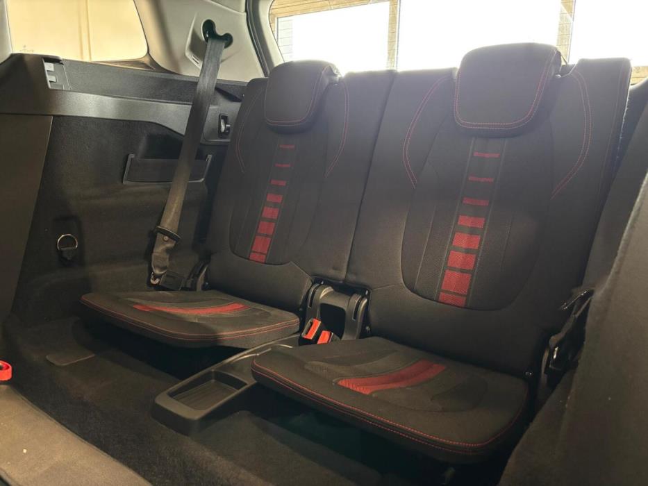 BMW 216 2016