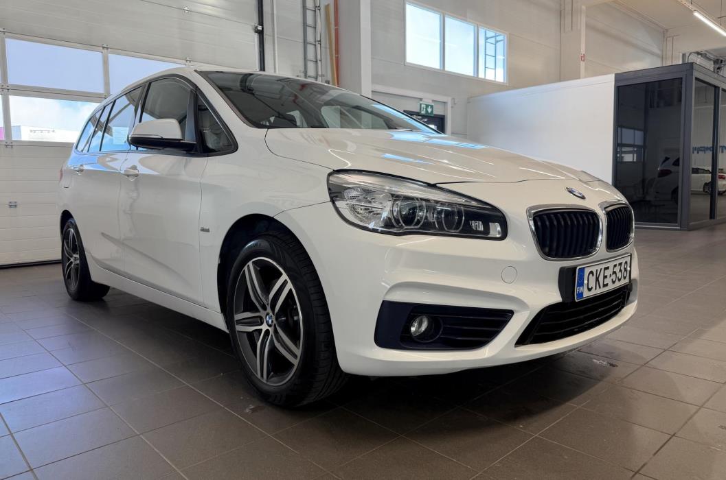BMW 216 2016