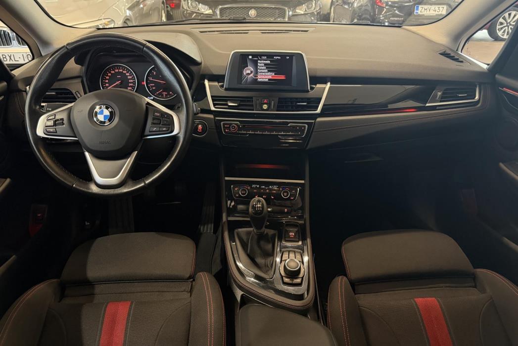 BMW 216 2016