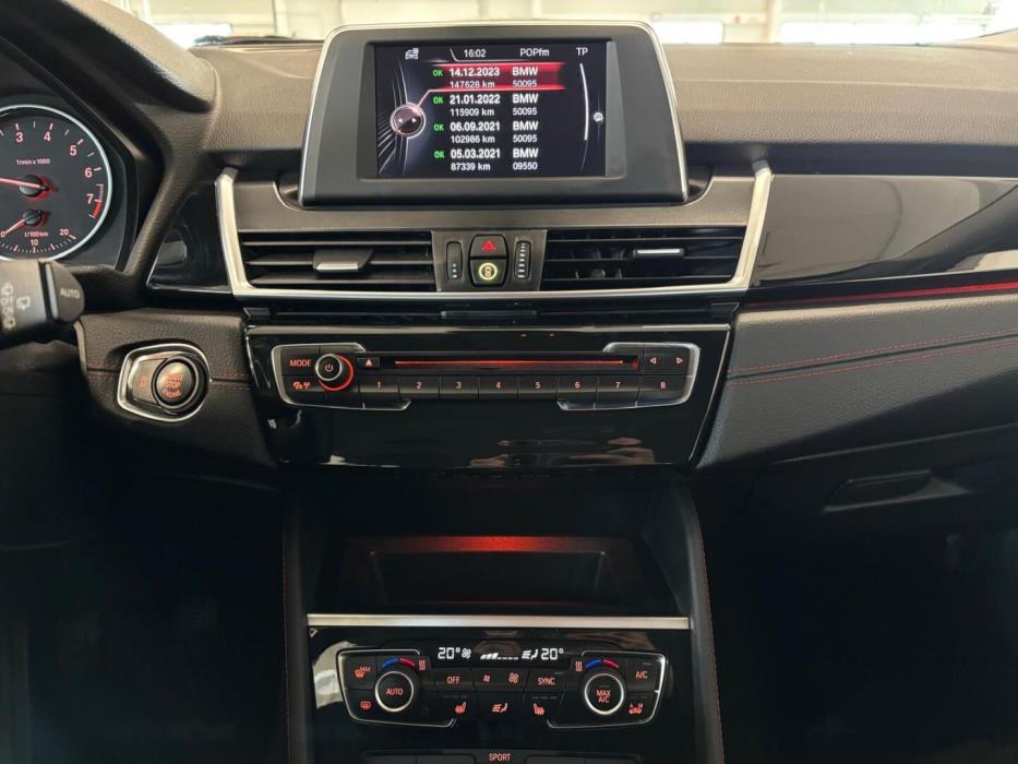 BMW 216 2016