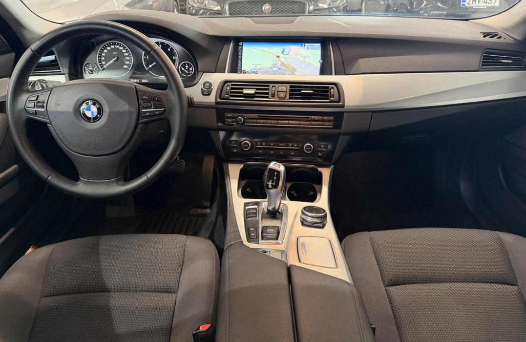 BMW 530 2015
