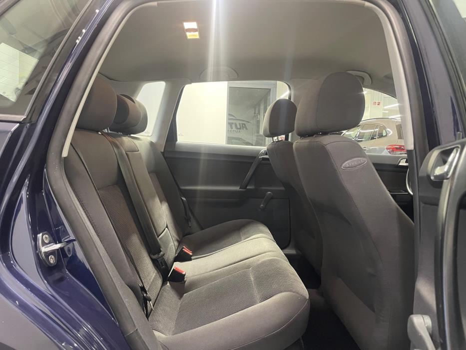 VOLKSWAGEN Polo 2005