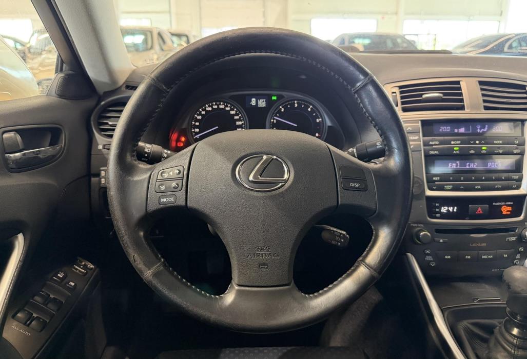 LEXUS IS 2006