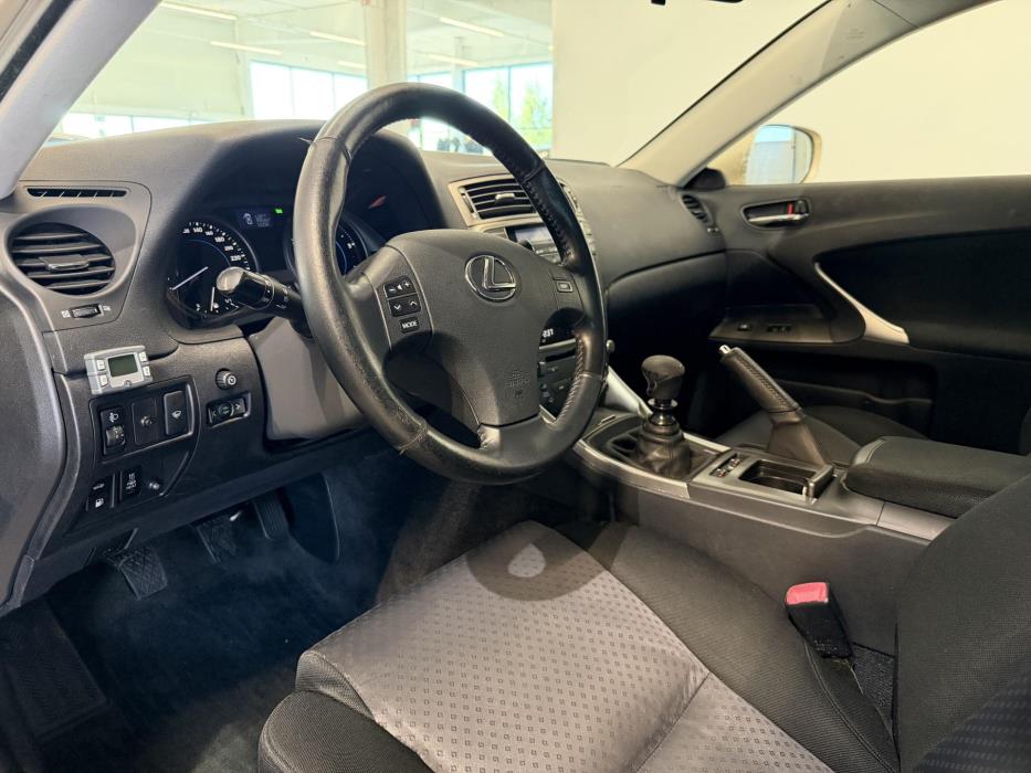 LEXUS IS 2006