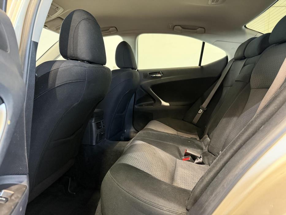 LEXUS IS 2006