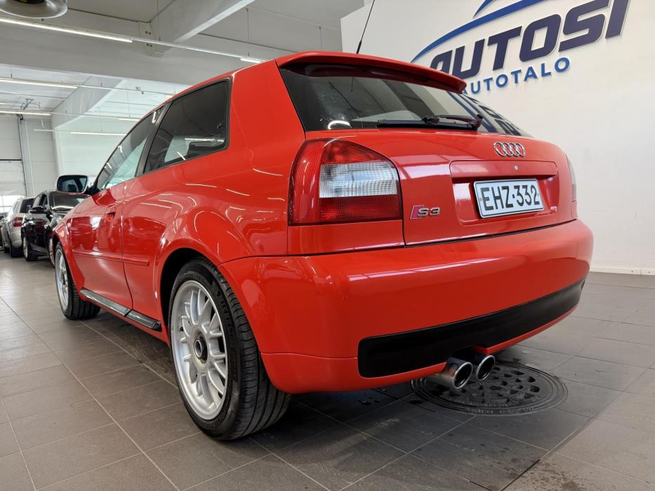AUDI S3 2001