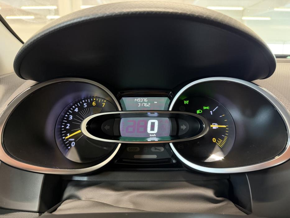 RENAULT Clio 2015