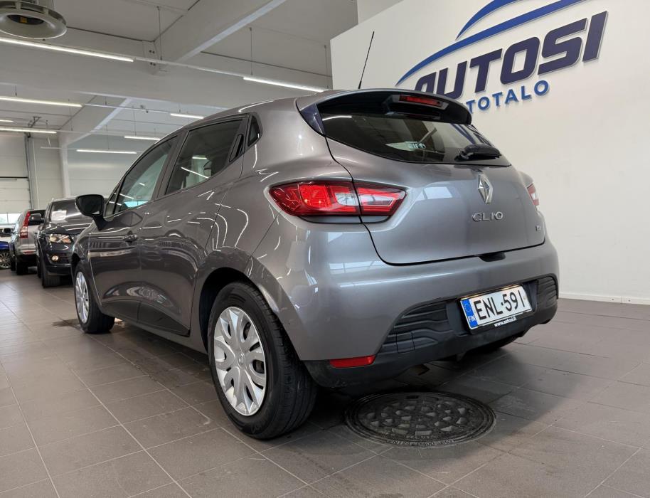 RENAULT Clio 2015