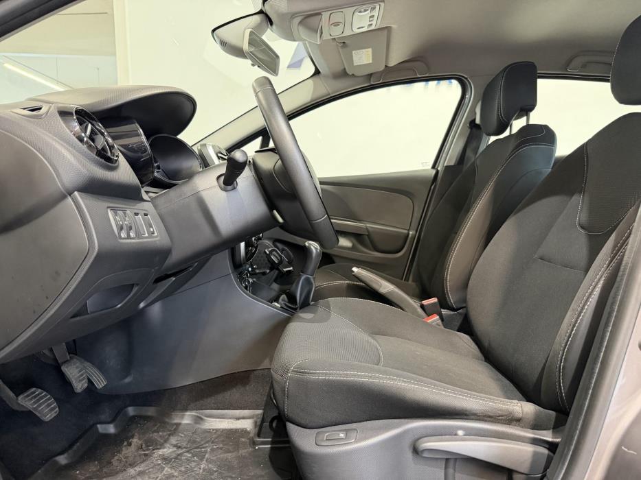 RENAULT Clio 2015
