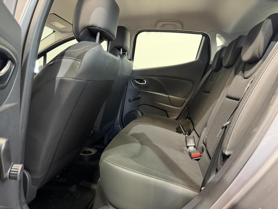 RENAULT Clio 2015