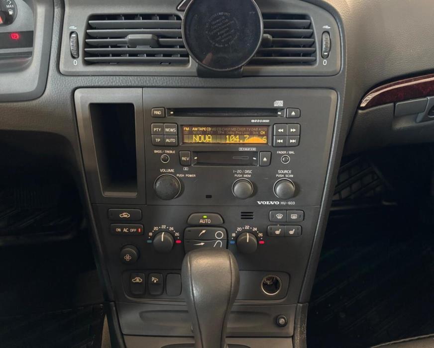 VOLVO XC70 2002