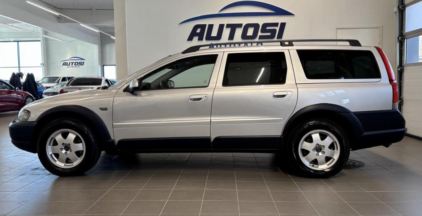 VOLVO XC70 2002
