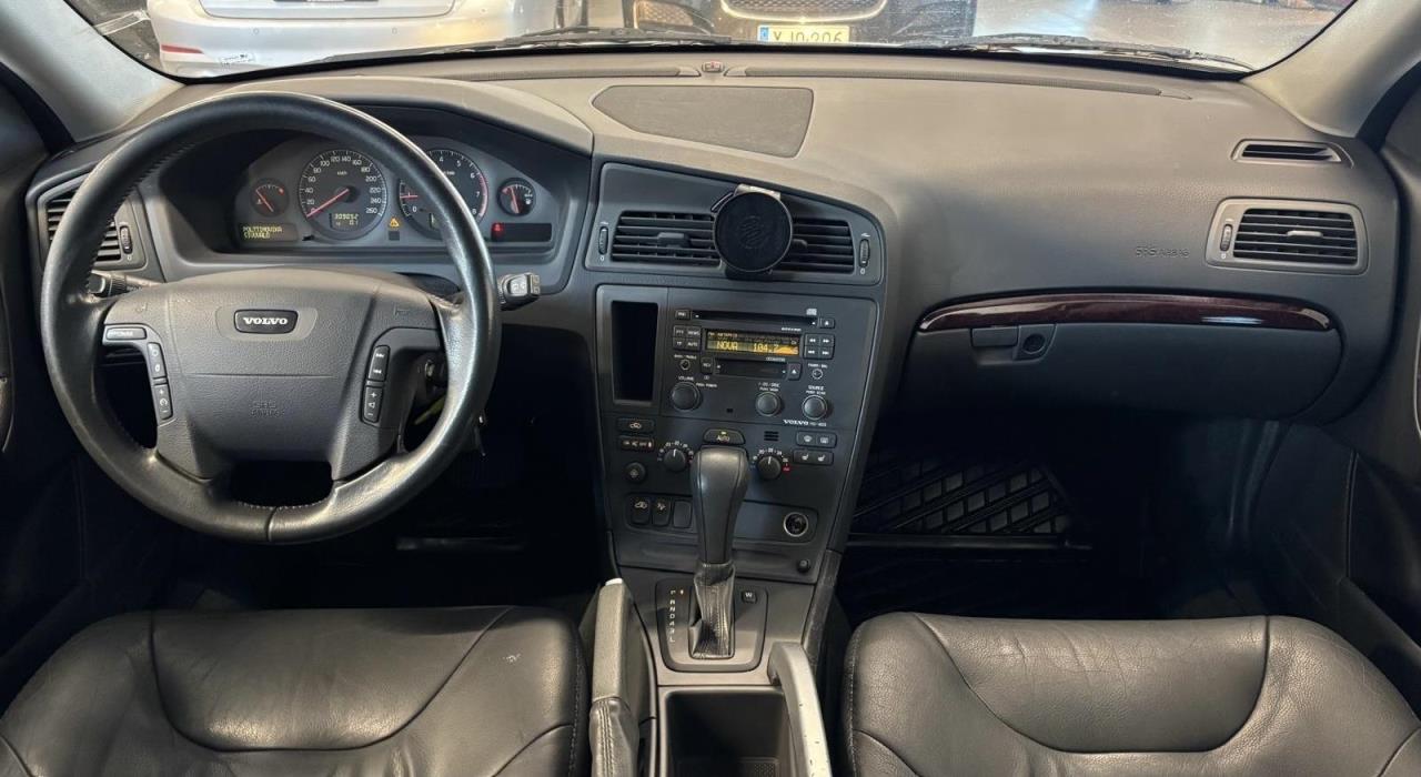 VOLVO XC70 2002