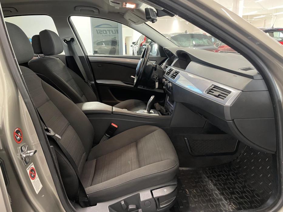 BMW 520 2009