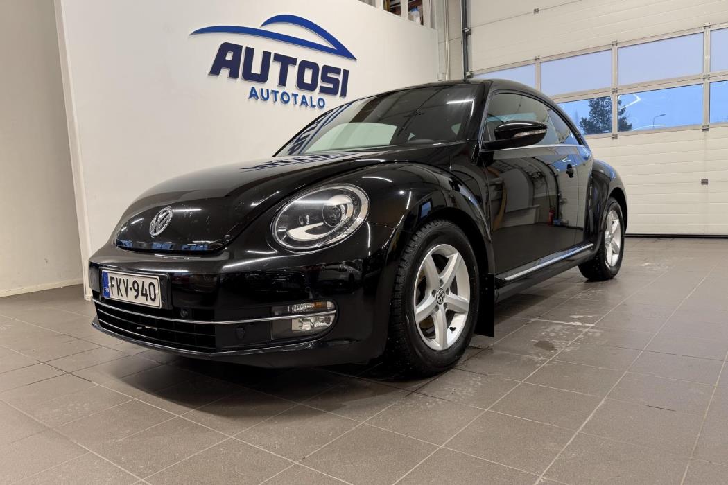 VOLKSWAGEN Beetle 2013