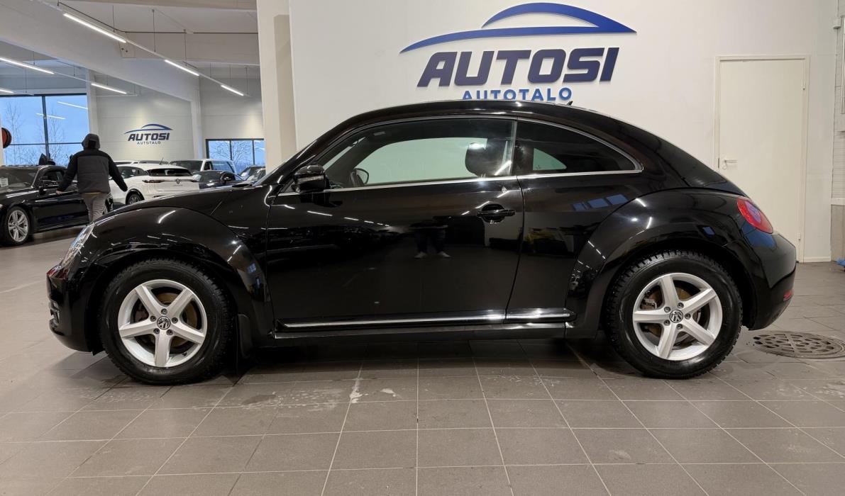 VOLKSWAGEN Beetle 2013