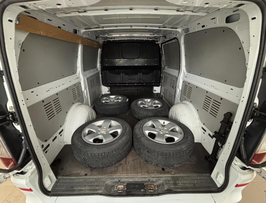 MERCEDES-BENZ Vito 2011