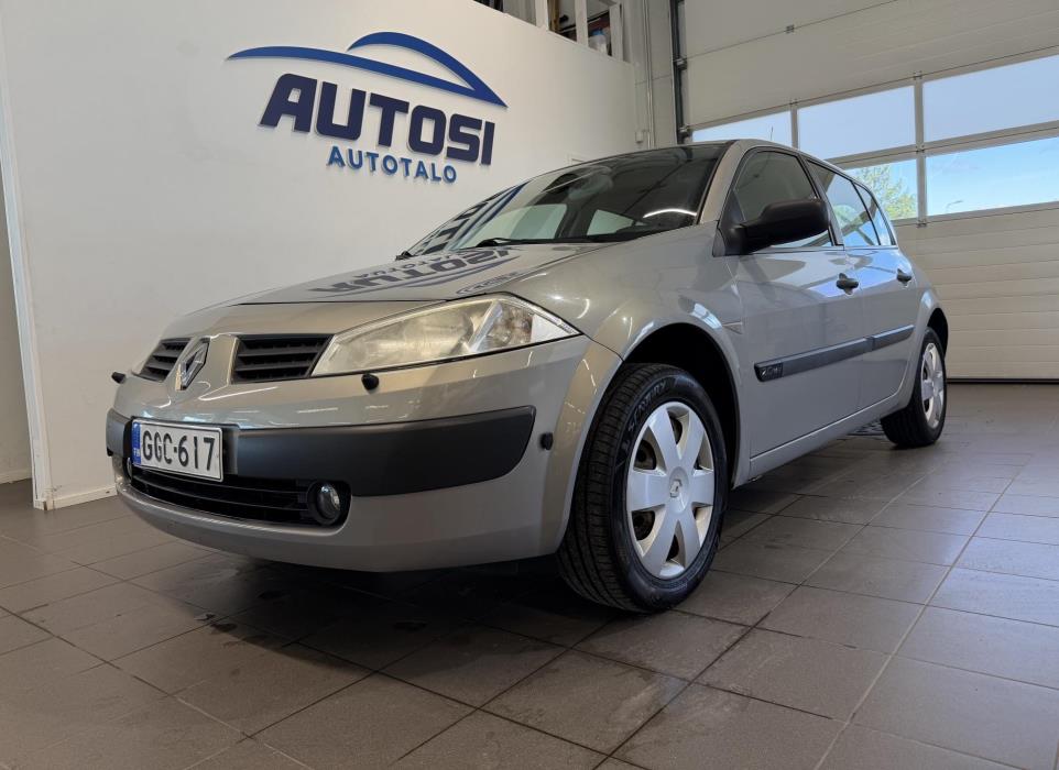 RENAULT Megane 2004