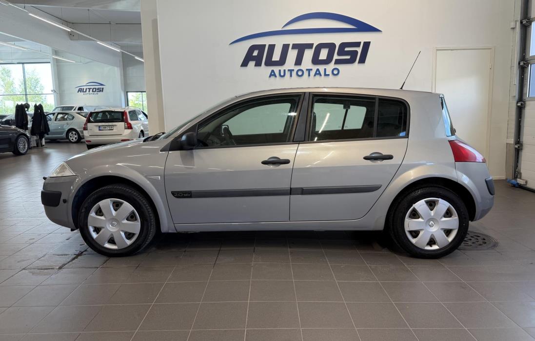 RENAULT Megane 2004