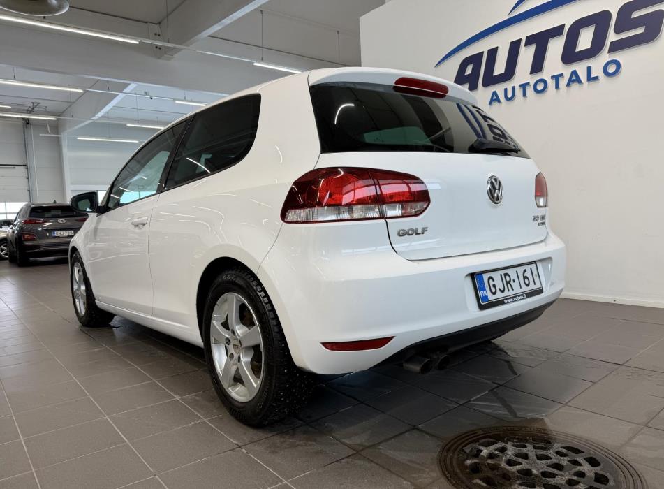 VOLKSWAGEN Golf 2011