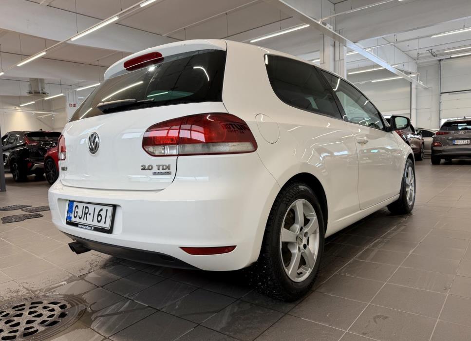 VOLKSWAGEN Golf 2011