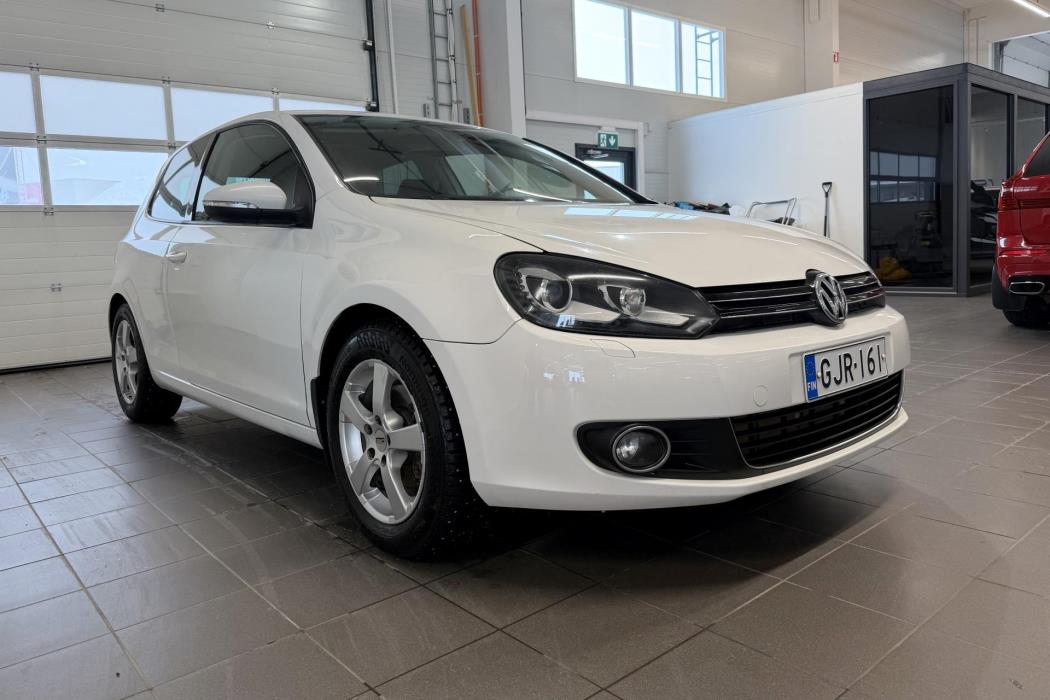 VOLKSWAGEN Golf 2011