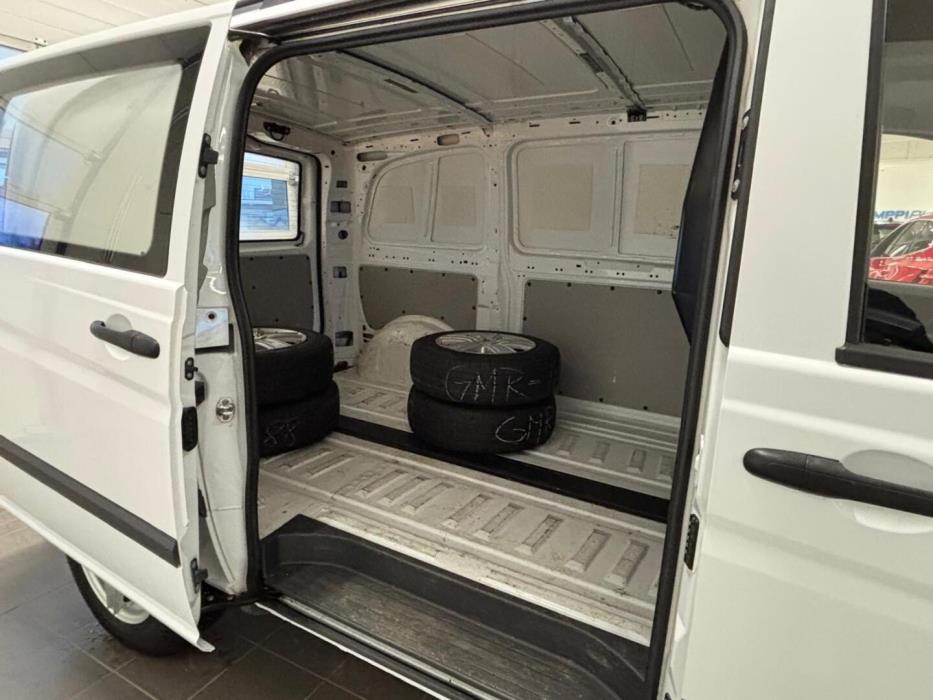 MERCEDES-BENZ Vito 2013
