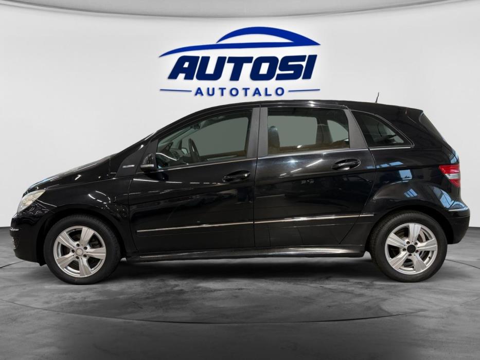 MERCEDES-BENZ B 2011