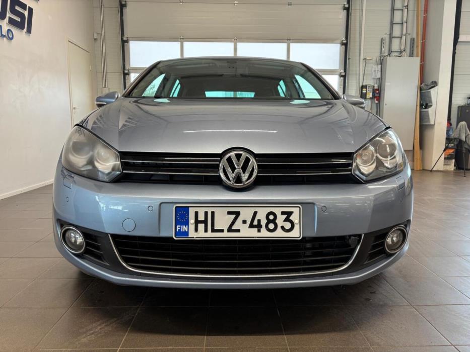 VOLKSWAGEN Golf 2010