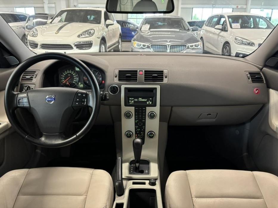 VOLVO V50 2009