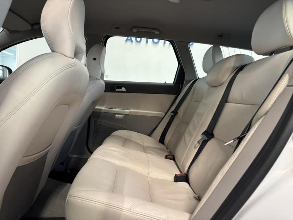 VOLVO V50 2009