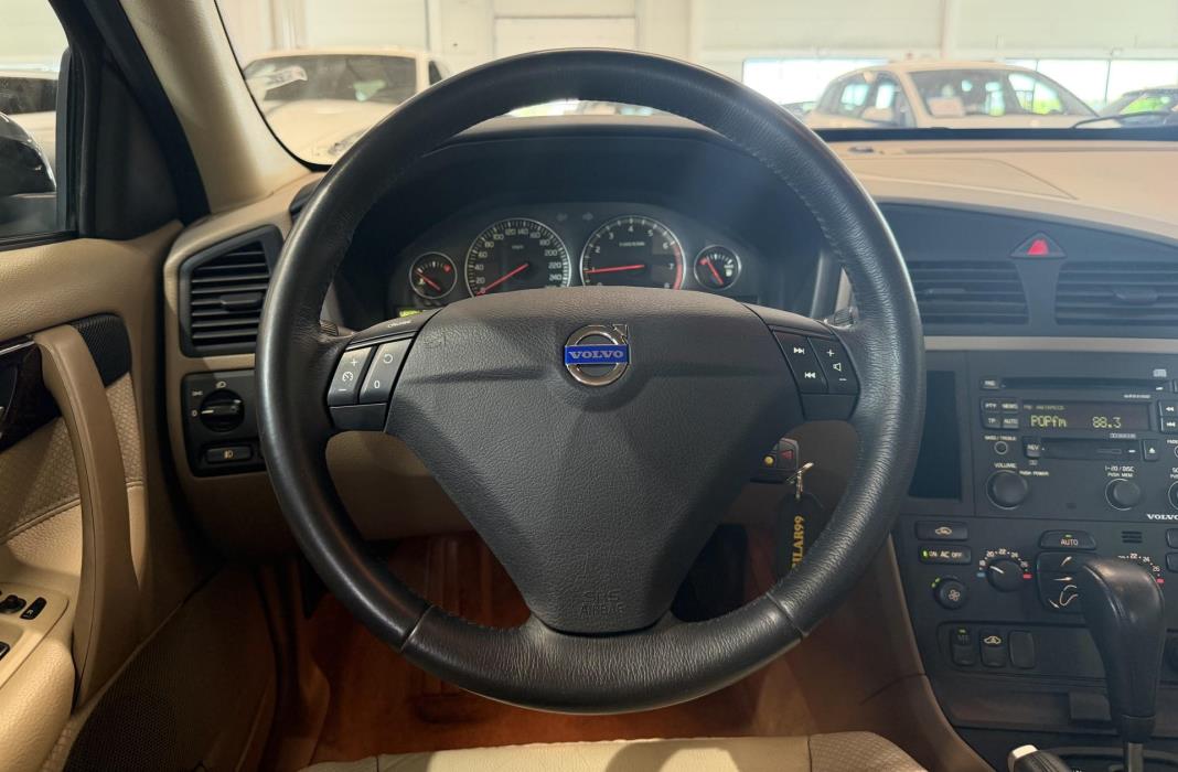 VOLVO S60 2004